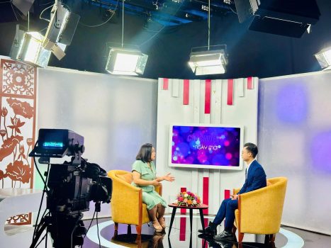 Vạn Lộc tại talkshow truyền hình